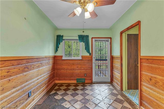 23290 Hilliard Boulevard, Westlake, OH 44145