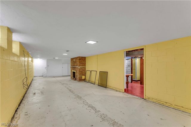 23290 Hilliard Boulevard, Westlake, OH 44145