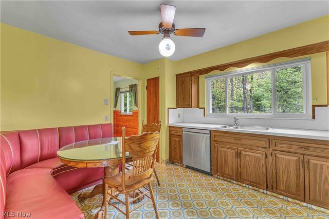 23290 Hilliard Boulevard, Westlake, OH 44145