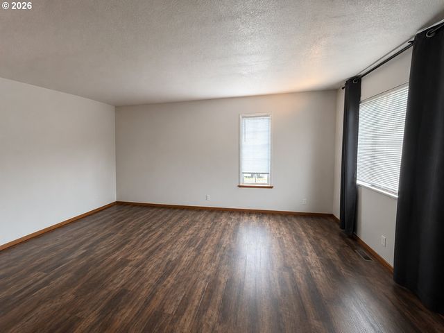 7661 N Vancouver Ave, Portland, OR 97217