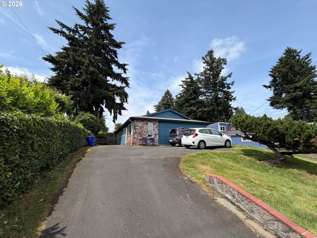 7661 N Vancouver Ave, Portland, OR 97217