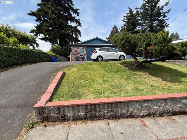 7661 N Vancouver Ave, Portland, OR 97217