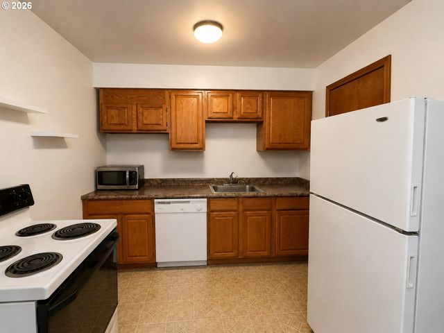 7661 N Vancouver Ave, Portland, OR 97217