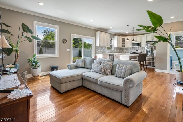75 Bowlby St, Dover Town, NJ 07801
