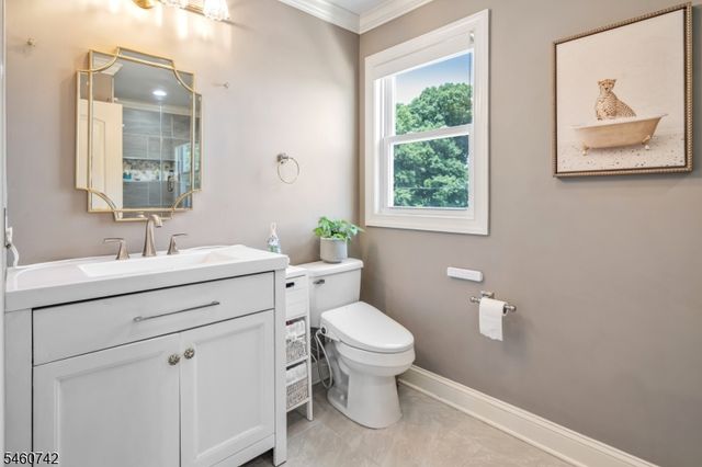 75 Bowlby St, Dover Town, NJ 07801