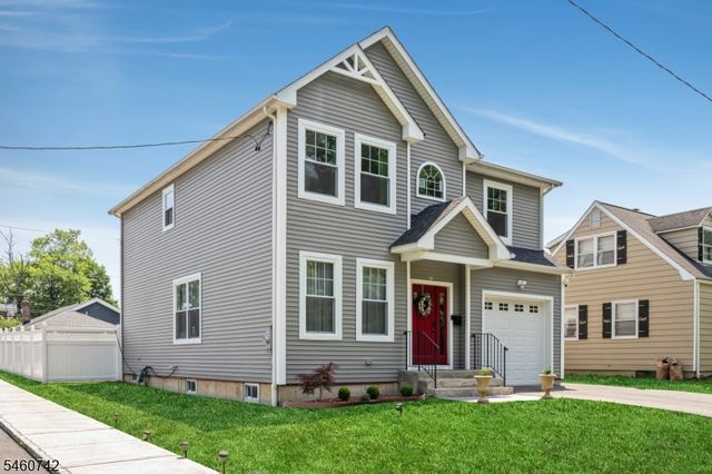 75 Bowlby St, Dover Town, NJ 07801