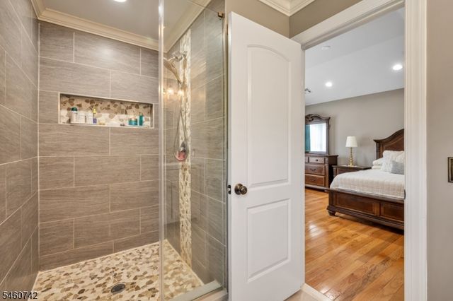 75 Bowlby St, Dover Town, NJ 07801