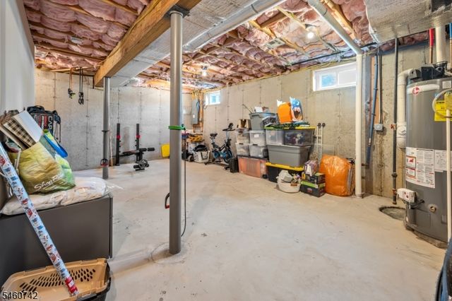 75 Bowlby St, Dover Town, NJ 07801