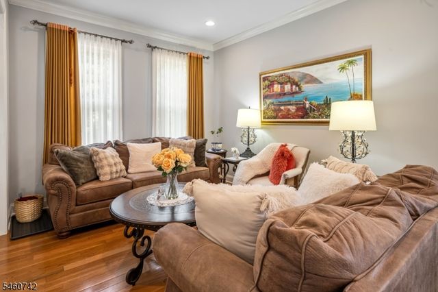 75 Bowlby St, Dover Town, NJ 07801