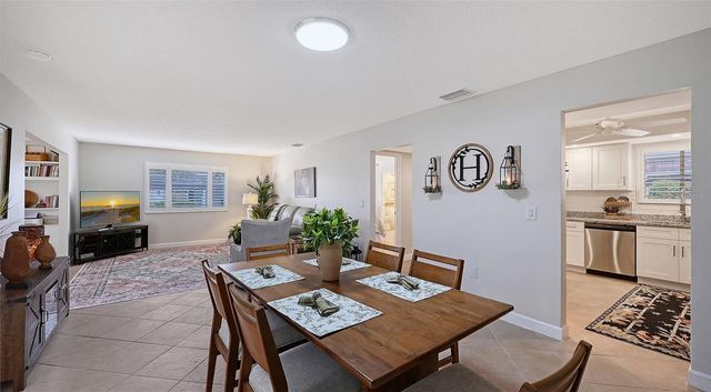 3904 ASHWOOD LANE 64, Sarasota, FL 34232