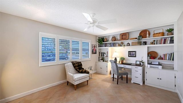 3904 ASHWOOD LANE 64, Sarasota, FL 34232