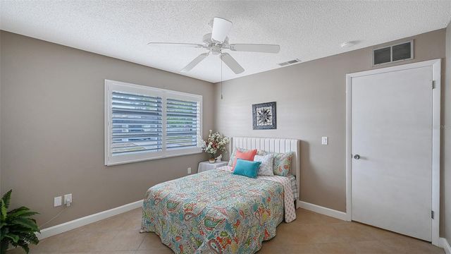 3904 ASHWOOD LANE 64, Sarasota, FL 34232