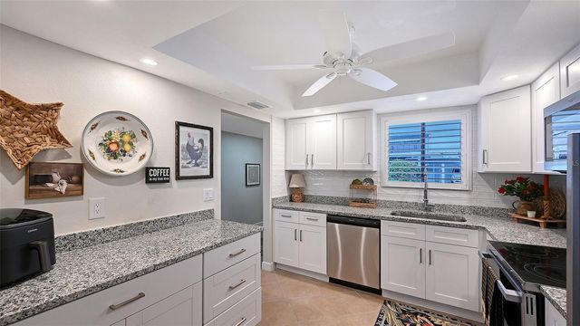 3904 ASHWOOD LANE 64, Sarasota, FL 34232