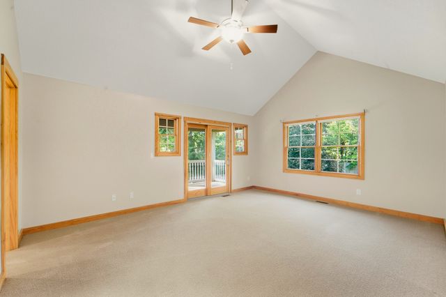 6916 Capitol View Court, Johnston, IA 50131