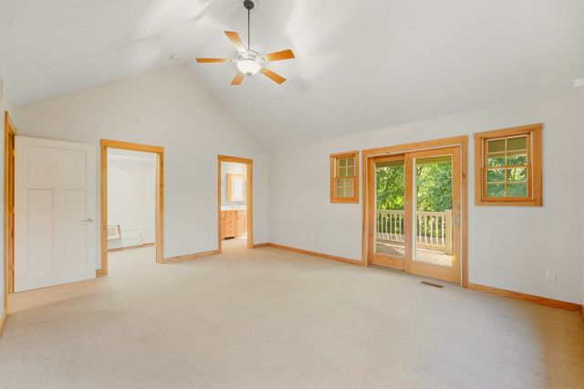6916 Capitol View Court, Johnston, IA 50131