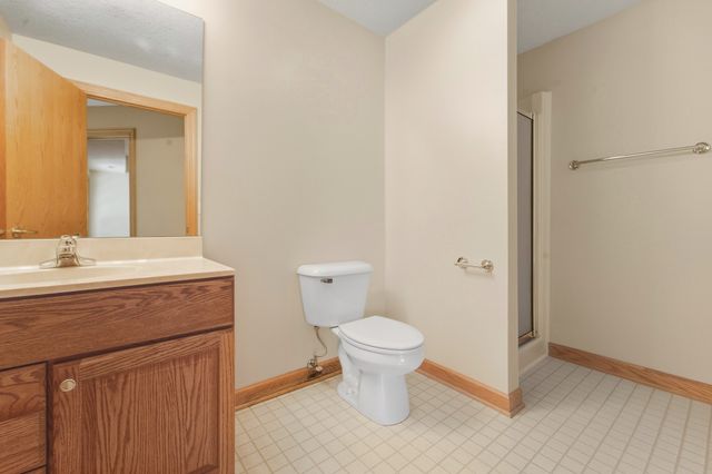 6916 Capitol View Court, Johnston, IA 50131