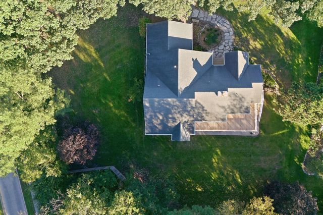 6916 Capitol View Court, Johnston, IA 50131