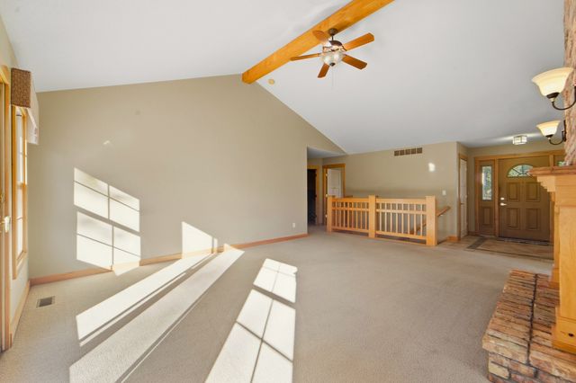 6916 Capitol View Court, Johnston, IA 50131