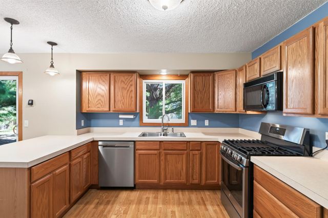 15233 Urbank Street NE, Ham Lake, MN 55304