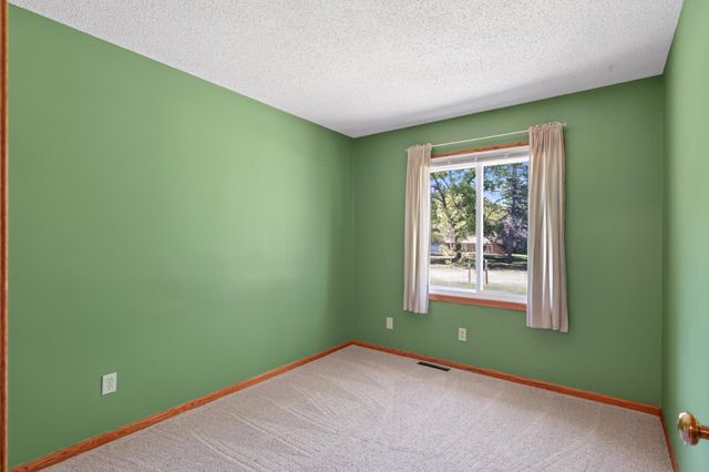 15233 Urbank Street NE, Ham Lake, MN 55304