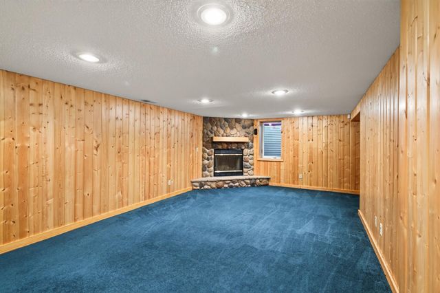 15233 Urbank Street NE, Ham Lake, MN 55304