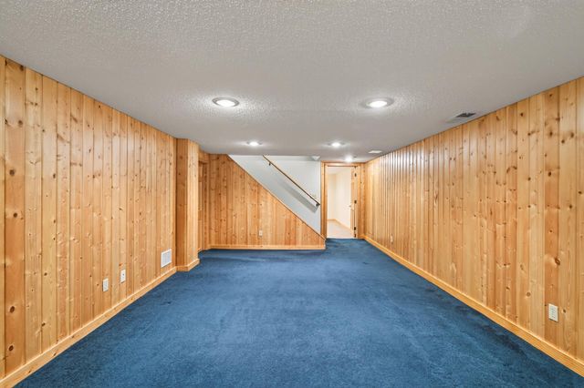 15233 Urbank Street NE, Ham Lake, MN 55304