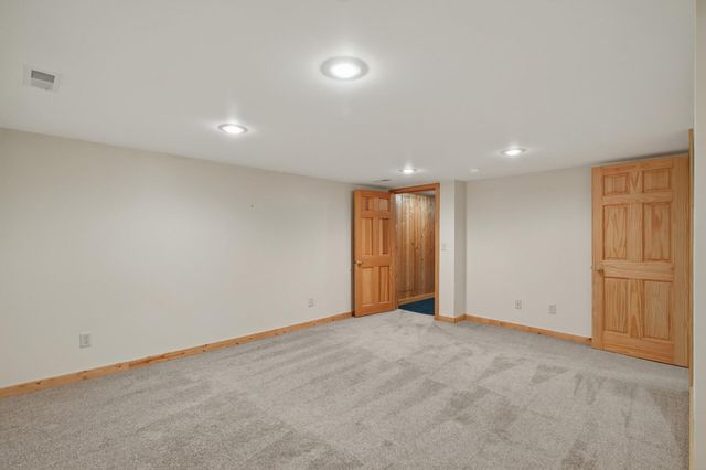 15233 Urbank Street NE, Ham Lake, MN 55304