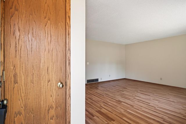 15233 Urbank Street NE, Ham Lake, MN 55304