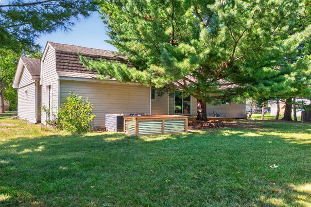 15233 Urbank Street NE, Ham Lake, MN 55304