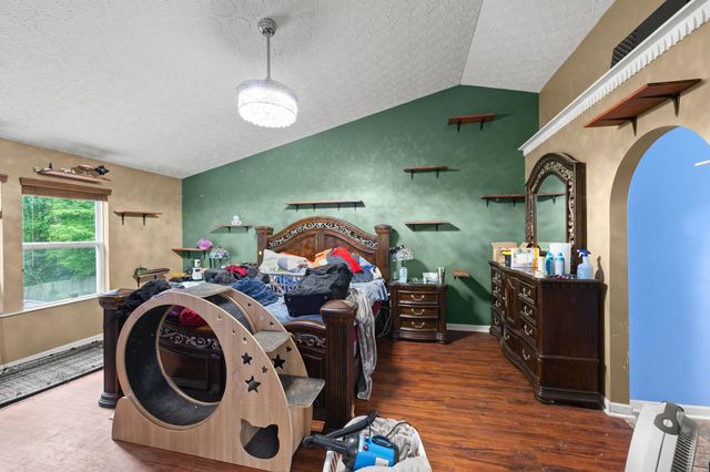 109 Longwood Crossing Boulevard, Etna, OH 43062