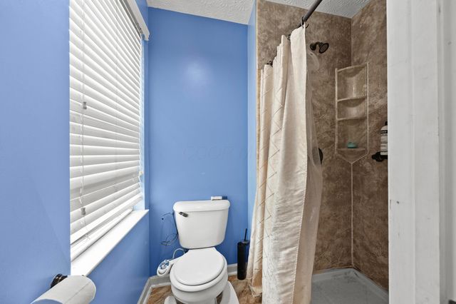 109 Longwood Crossing Boulevard, Etna, OH 43062