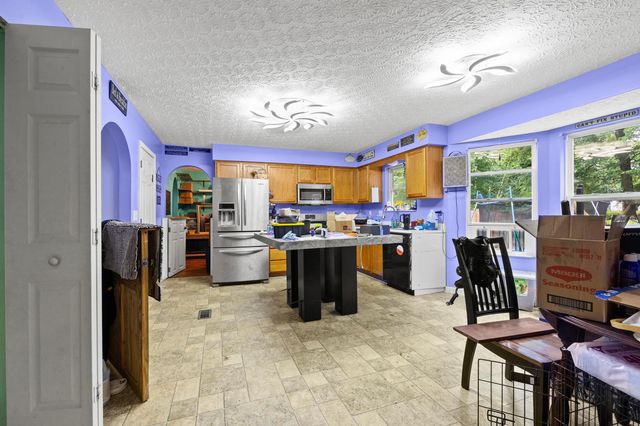 109 Longwood Crossing Boulevard, Etna, OH 43062