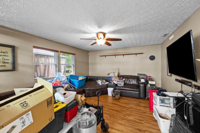 109 Longwood Crossing Boulevard, Etna, OH 43062