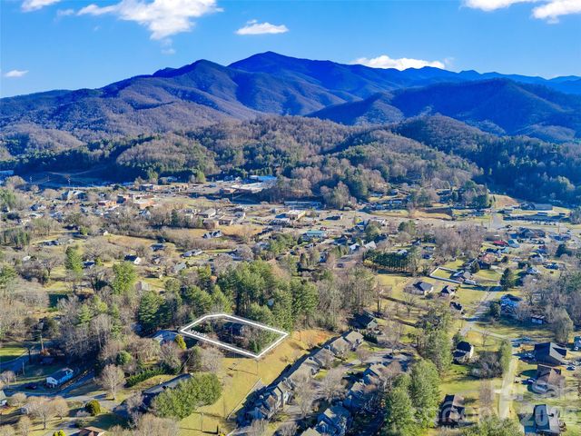 139 Church Street, Burnsville, NC 28714