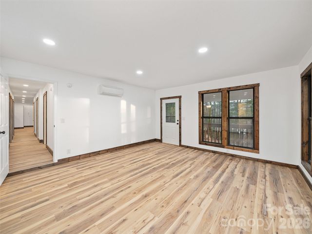 139 Church Street, Burnsville, NC 28714