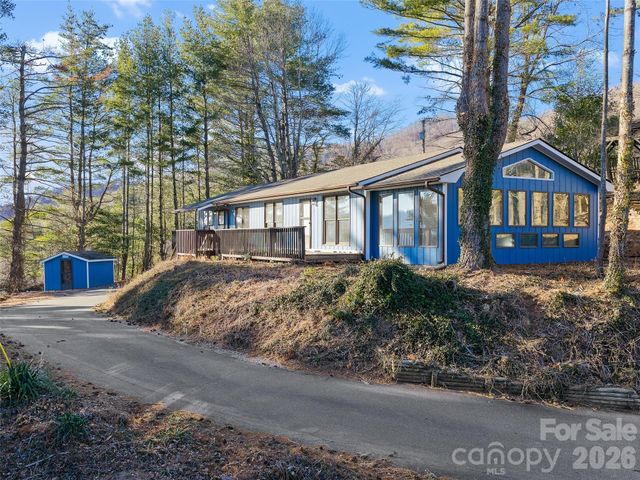 139 Church Street, Burnsville, NC 28714