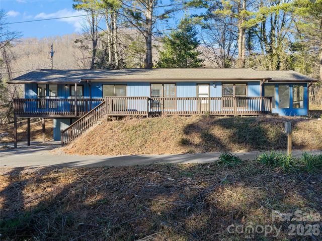 139 Church Street, Burnsville, NC 28714