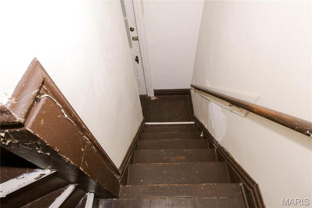 7360 Dartmouth Avenue, University City, MO 63130