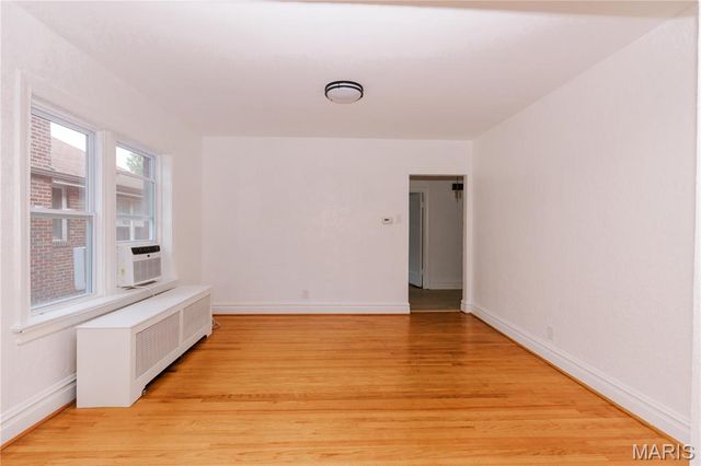 7360 Dartmouth Avenue, University City, MO 63130