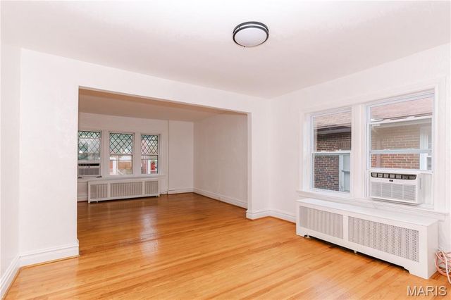 7360 Dartmouth Avenue, University City, MO 63130