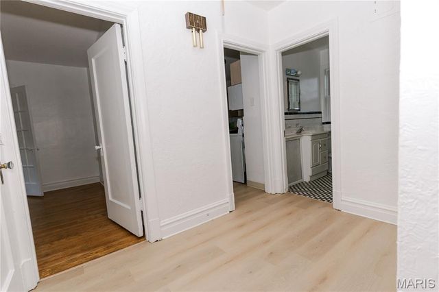 7360 Dartmouth Avenue, University City, MO 63130