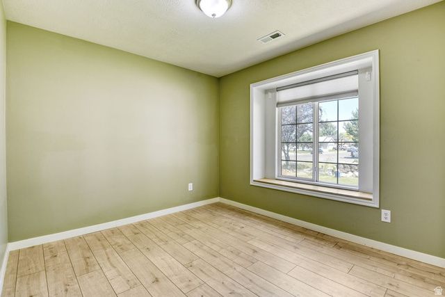 3224 S HINTON CT, West Valley City, UT 84128