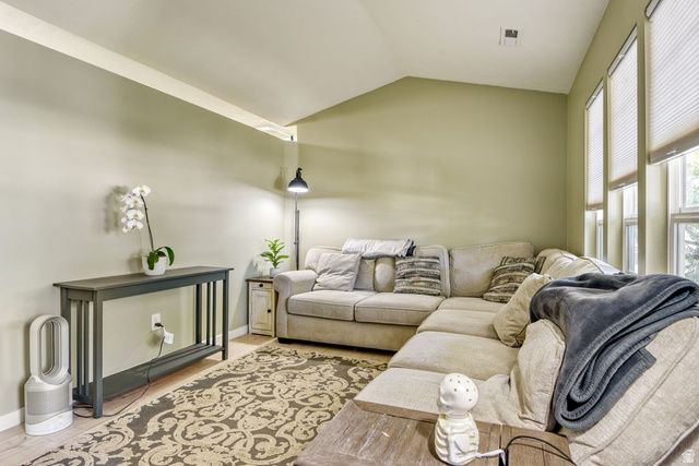 3224 S HINTON CT, West Valley City, UT 84128