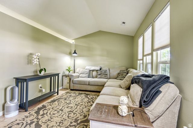 3224 S HINTON CT, West Valley City, UT 84128