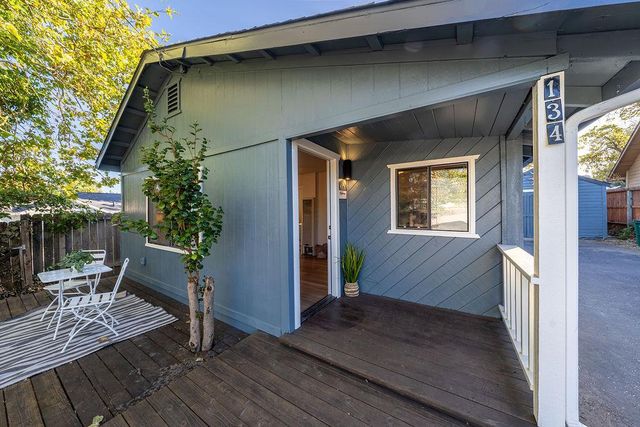 134 Catalpa Ln, Grass Valley, CA 95945