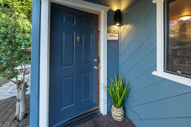 134 Catalpa Ln, Grass Valley, CA 95945