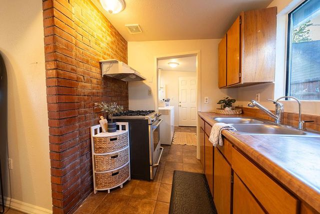 134 Catalpa Ln, Grass Valley, CA 95945