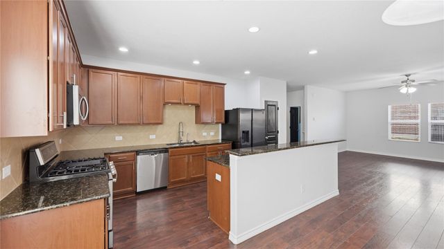 312 Waterloo DR, Kyle, TX 78640