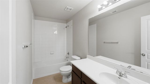 312 Waterloo DR, Kyle, TX 78640