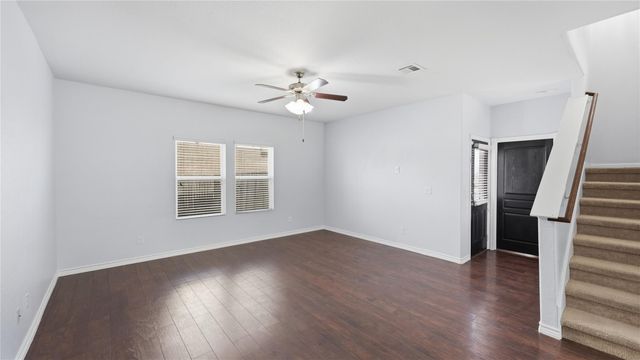 312 Waterloo DR, Kyle, TX 78640